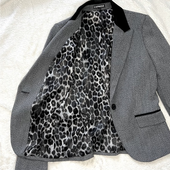 Express Suit Jacket - Picture 2 of 3